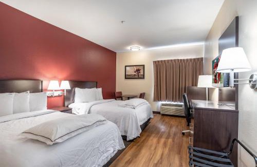 Southwest Raleigh Hotel | Red Roof Inn PLUS Raleigh Downtown NCSU Conv Center