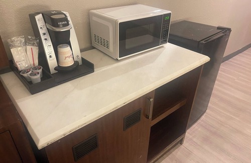 Hinesville Hotel | Red Roof Inn & Suites Hinesville