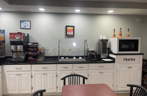Hinesville Hotel | Red Roof Inn & Suites Hinesville