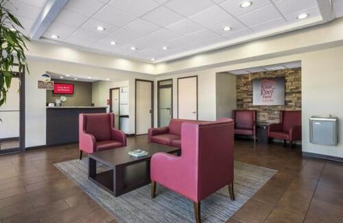 Statesboro Hotel | Red Roof Inn & Suites