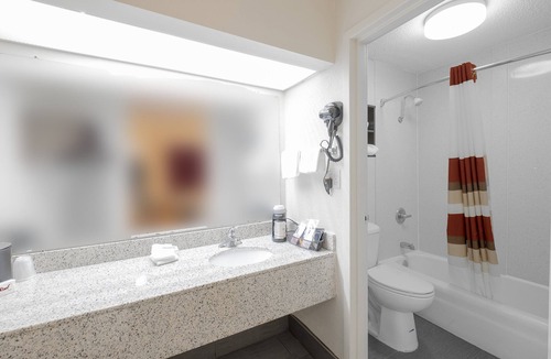 Walterboro Hotel | Red Roof Inn Walterboro
