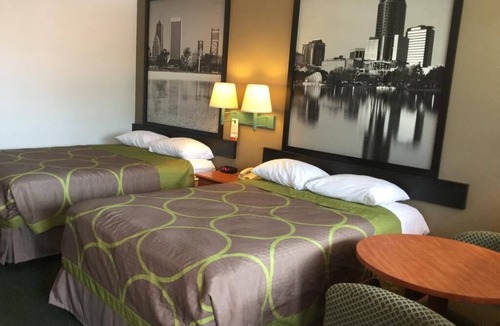 Fort Pierce Hotel | Redfinn Inn