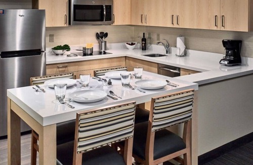 Gwinnett Place House | Relax and Unwind! 2 Spacious units, Near Gwinnett Place Mall