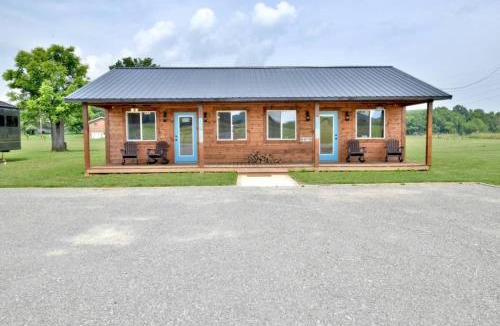 Decatur Apartment | Relax by the Fire Grill & Dine Under the Stars
