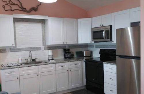 Micco House | Relax by Wabasso Beach-18 min away Perfect Micco family retreat Summer Specials