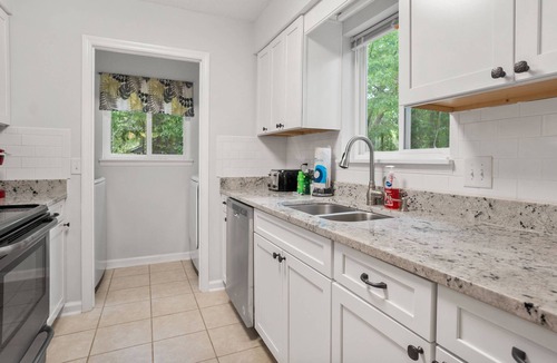 Beaufort House | Relax in a Pet-Friendly Lowcountry Home Near Beaches, Downtown Beaufort, and USMC Graduation!
