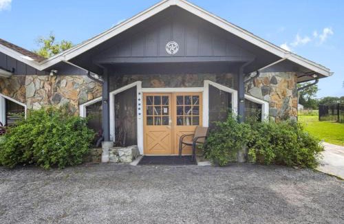 Durant House | Relax & Unwind, Peaceful, Private Retreat