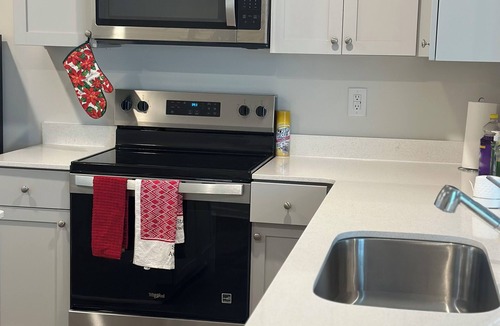 Northeast Raleigh House | Relax with the whole family at this luxurious, brand-new, safe, and serene place