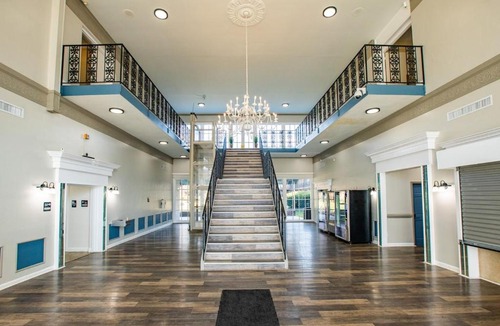 Sheffield Park Apartment | Relaxing Apartment MINS from Local parks and Hospitals, 2410