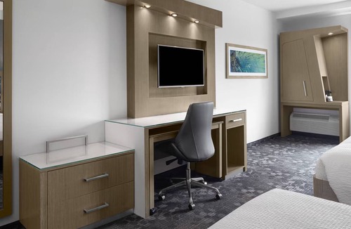 Orlando Hotel | Relaxing Getaway! Outdoor Pool Access, Close to Walt Disney World Resort!