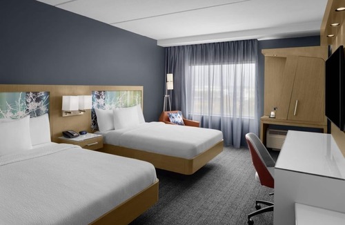 Orlando Hotel | Relaxing Getaway! Outdoor Pool Access, Close to Walt Disney World Resort!