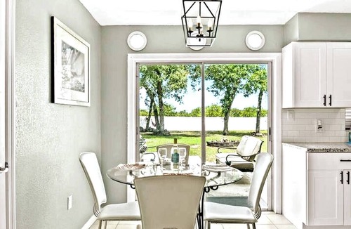Babson Park House | Relaxing & Massage Chair & Putt Putt & Fenced Yard