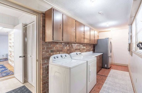 Forest Acres House | Relaxing Retreat Near Ft. Jackson & USC – 3 TVs