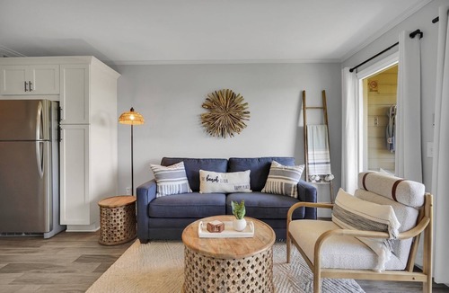Folly Field Villa | Remodeled 1BR Direct Oceanfront- First Floor- Tennis & Pickleball HHB&T A124
