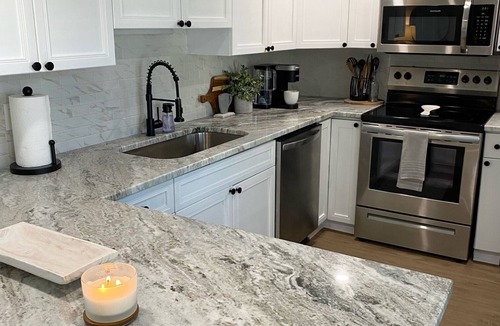 Fort Pierce Condo | ✨Remodeled Beach Condo 2/2. just a few steps away from the beach 🏖