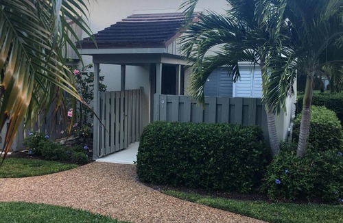 Johns Island House | Renovated 2 BR/2.5 BA Townhouse on John's Island Golf Course