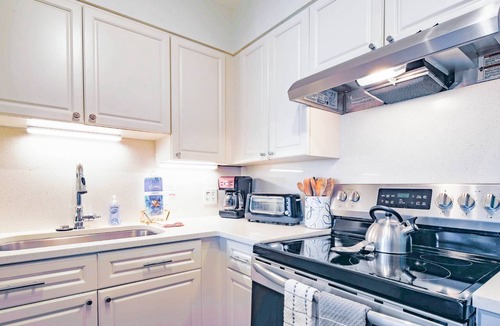 Folly Beach Condo | Renovated Folly Beach Condo w/Community Pool, River Views and Short Walk to Beach & Downtown