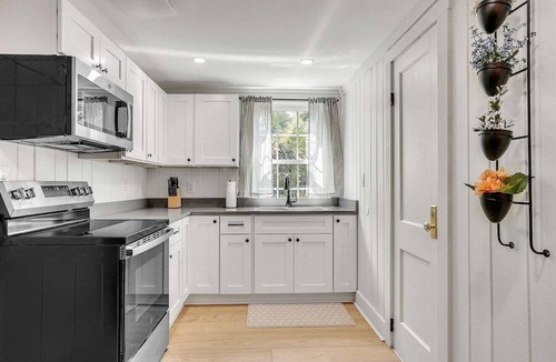 Ardmore - Gould Estates - Olin Heights Apartment | Renovated in 2025 - Apartment - 30+ day stays