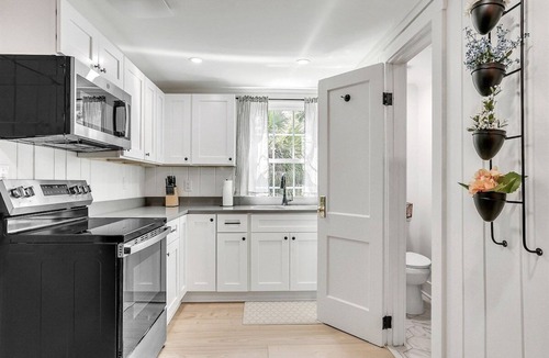 Ardmore - Gould Estates - Olin Heights Apartment | Renovated in 2025 - Apartment - 30+ day stays