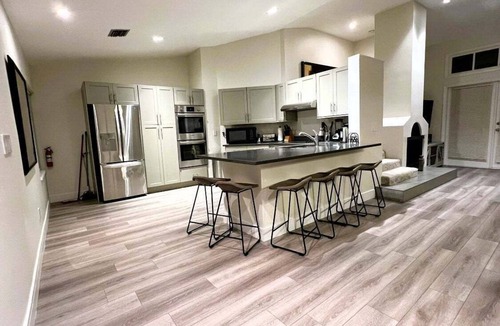 Ventura House | Renovated Ventura 3BR with Pool & Golf