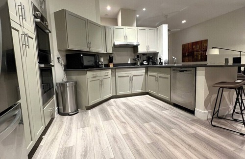 Ventura House | Renovated Ventura 3BR with Pool & Golf