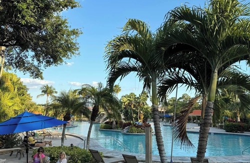 Naples Condo | Resort-style condo - close to beaches and downtown Naples.