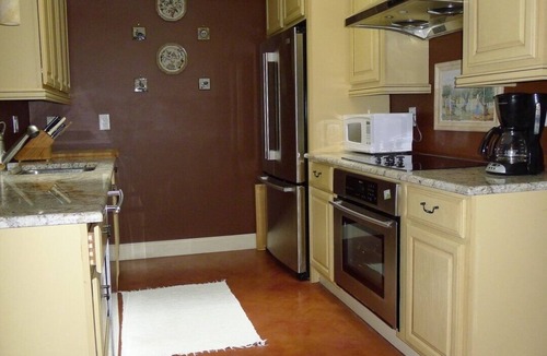 Coralstone Condo | Restful, luxurious beach retreat with fitness room and WiFi in Vero Beach