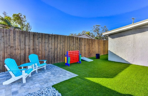Palma Sola House | River House - Pool, Spa & Gameroom Near Anna Maria