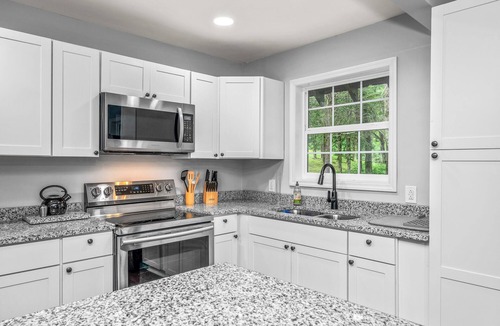 Carthage Cottage | River & Mountain Views. Theater Room + Fire Pit. Near Waterfalls & Nashville