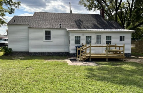 Belhaven House | "River Town Cottage"