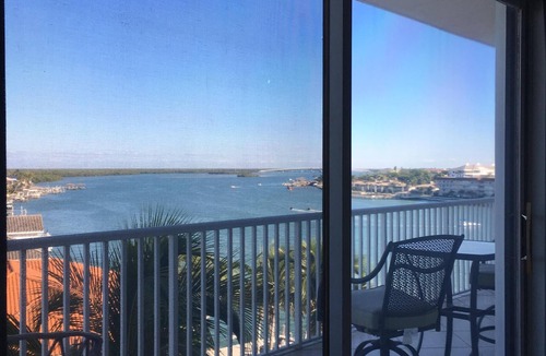 Isles of Capri Condo | Riverfront Condo in Isles of Capri near Marco Island