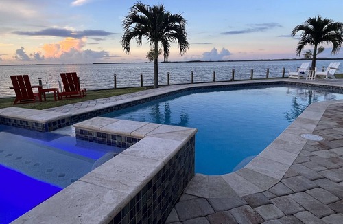 Cocoa Isles Country Club House | Riverfront-Heated Pool/Spa-Game Room-Bikes