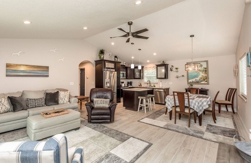 Sebastian House | Riverside Luxury Retreat - Pelican Landing