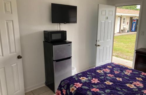 Atlantic Beach Hotel | Riviera Motor Lodge