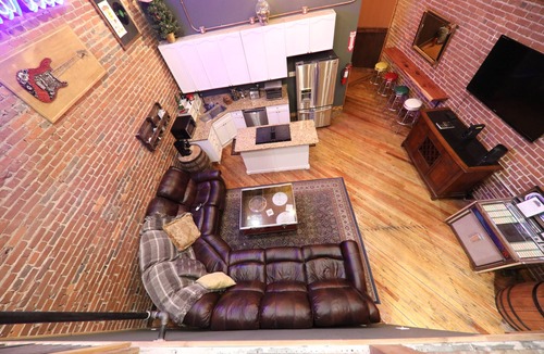 Sobro House | Rock Star Mansion: 8 Bedroom, 4bth, 6000 SF, two floors in the HEART OF DOWNTOWN