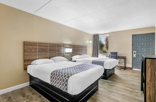 Charlotte Hotel | Rodeway Inn Charlotte South