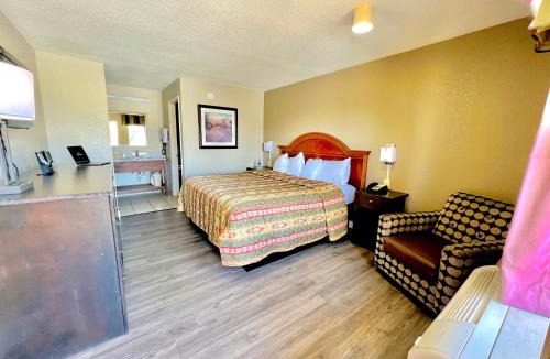 Arcadia Hotel | Rodeway Inn Expo Center