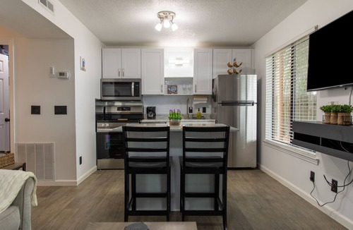 Shell Point Condo | Romantic Waterfront Getaway 1st Floor Deep Water Views