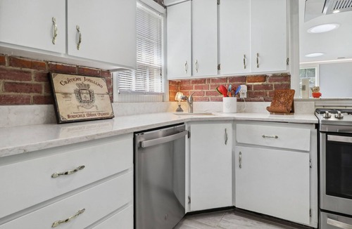Midtown House | Ron Melander's 1616 Skidaway Road - close to downtown!