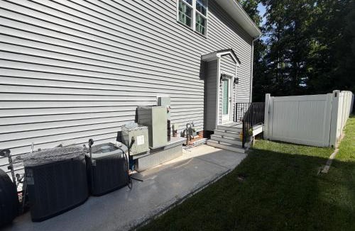 Midlothian Hotel | Room in private house for Rent in Nice Neighborhood