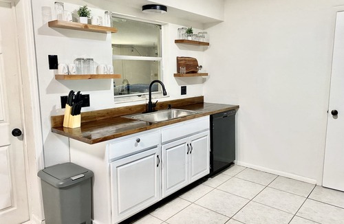 Buena Ventura Lakes House | Rustic 3 BR Home Near Major Attractions! Kissimmee/Orlando