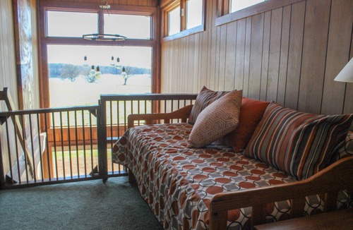 Anderson House | Rustic Charm on Lake Hartwell – Lakefront Retreat, Private Dock, Stunning Views