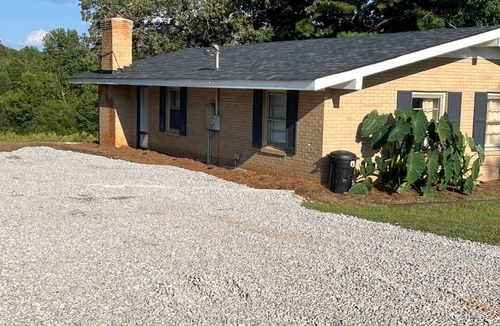 Union County Cottage | Rustic-Modern House 2bedrooms in Marshville