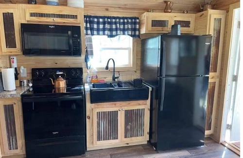 Topton Cabin | Rustic Mountain Cabin 225