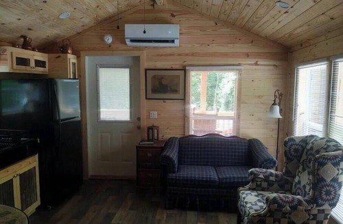Topton Cabin | Rustic Mountain Cabin 225