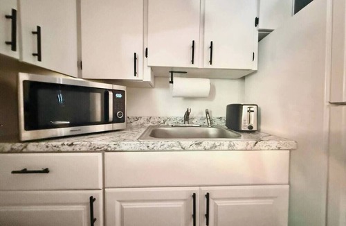 Anderson Apartment | Safari Stay |5 mins to Anmed| Elements Collection