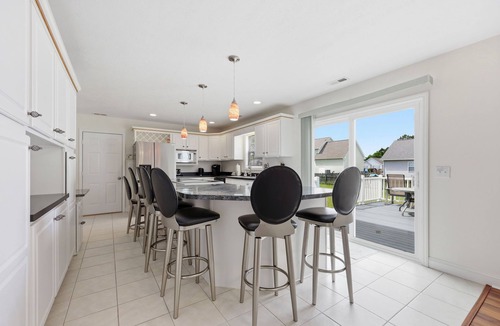Morehead City House | Salty Paws Cottage - Where Coastal Comfort Meets Pet-Friendly Living!