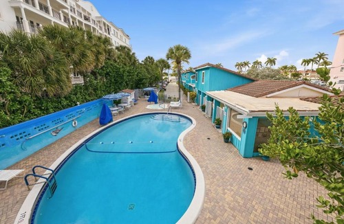 Palm Beach Shores Hotel | Sand Dune Shores