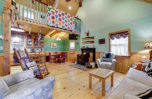 Robbinsville House | Santeetlah Lake Retreat w/Dock: Walk to Water!