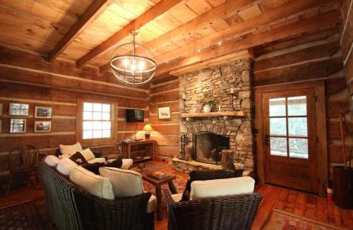 Pisgah Forest House | Sarah`s Cabin · Sarah`s Cabin in Pisgah Forest